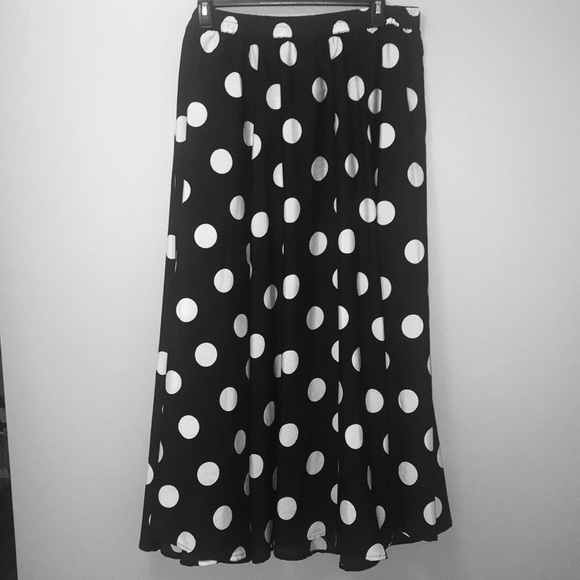 Mlle Gabrielle Dresses & Skirts - Polka Dot Maxi Skirt Size 3X